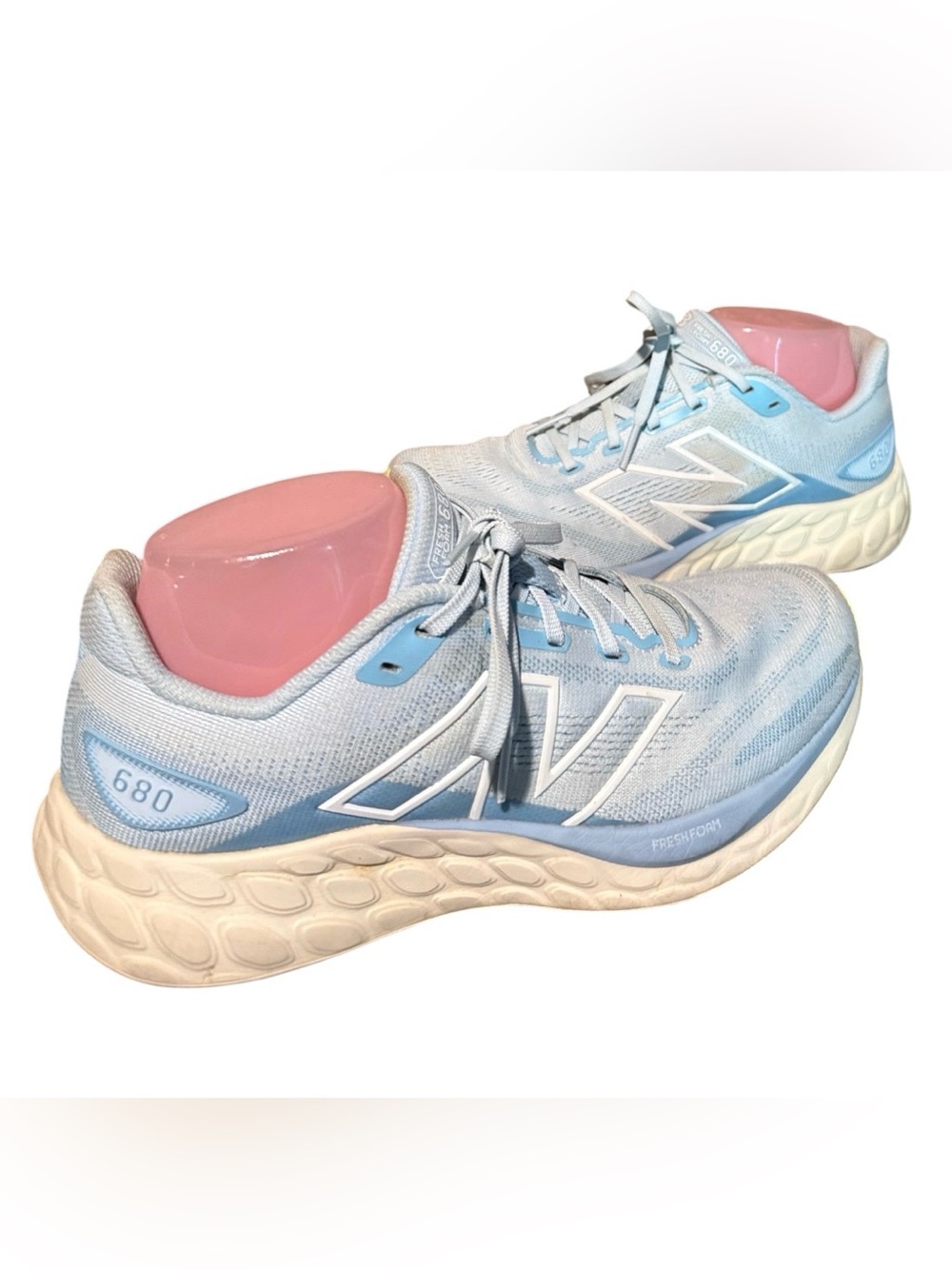 💰BOGO FREE Men’s Ladies’ Unisex New Balance Fresh Foam 680 Sneakers